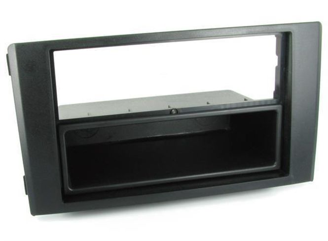 Hovedbilde Connects2 CT24IV01 monteringsramme 1-DIN Iveco Daily (2006 - 2014) Sort