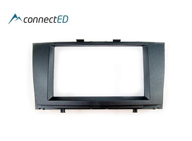 Hovedbilde ConnectED monteringsramme 2-DIN Avensis (2009 - 2015)