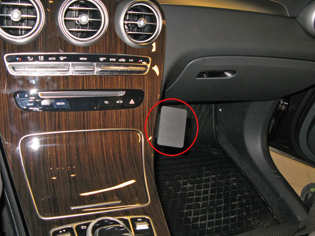 Brodit ProClip 855161 Mercedes Benz GLC 2015-2022 Vinklet