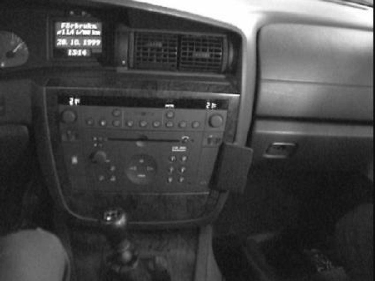 Brodit ProClip 852756 Opel Omega 2000-2004 Vinklet