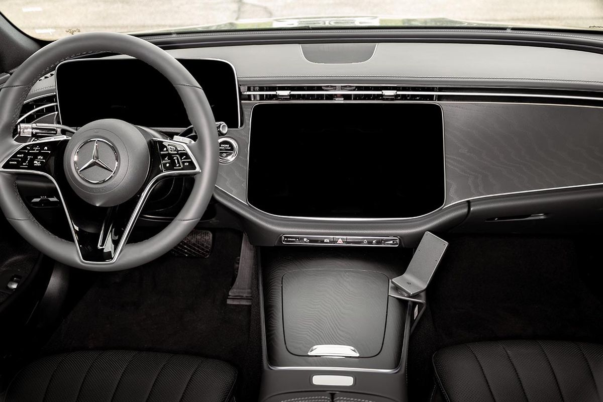 Brodit ProClip 836135 Mercedes Benz E-klasse (W214) Konsoll