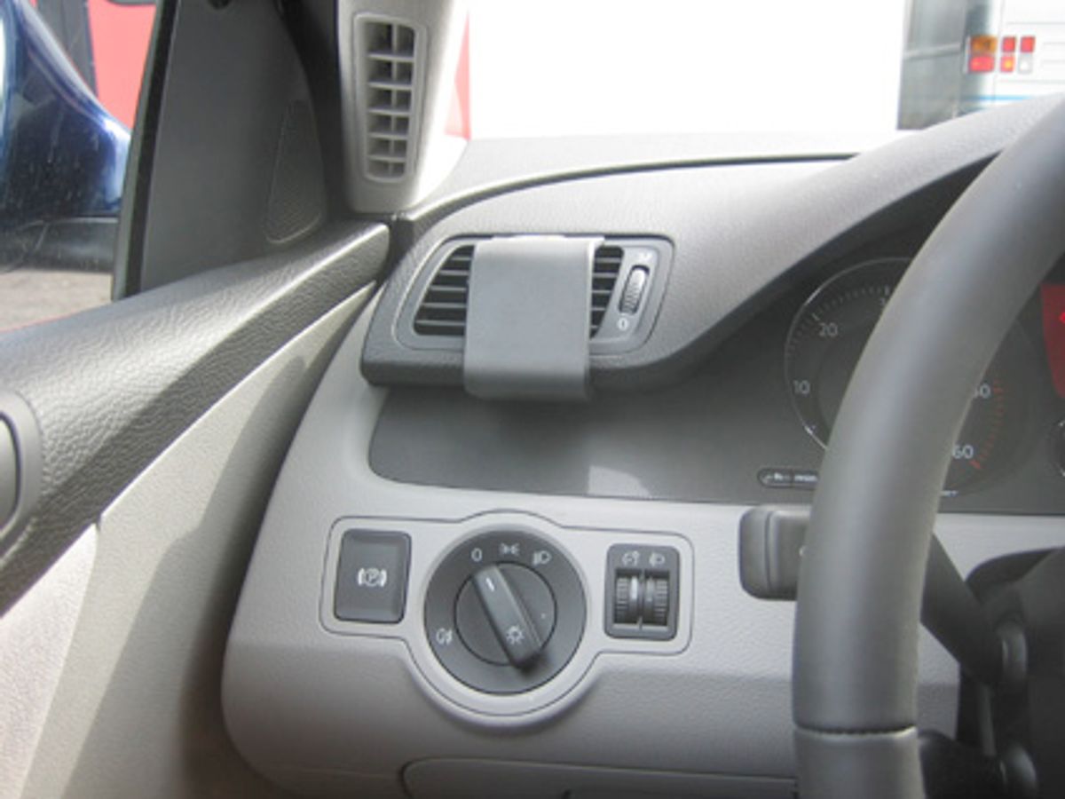 Brodit ProClip 803606 Volkswagen Passat 2006-2014 Venstre