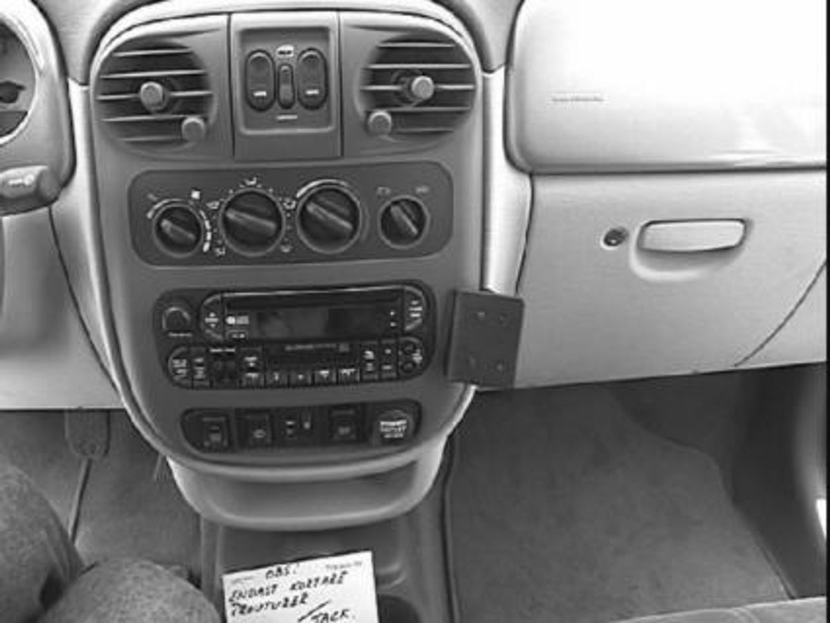 Brodit ProClip 852828 Chrysler PT Cruiser 2000-2005 Vinklet