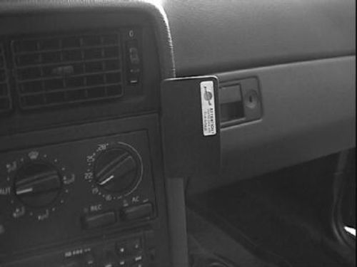 Brodit ProClip 851936 Volvo 850 Vinklet