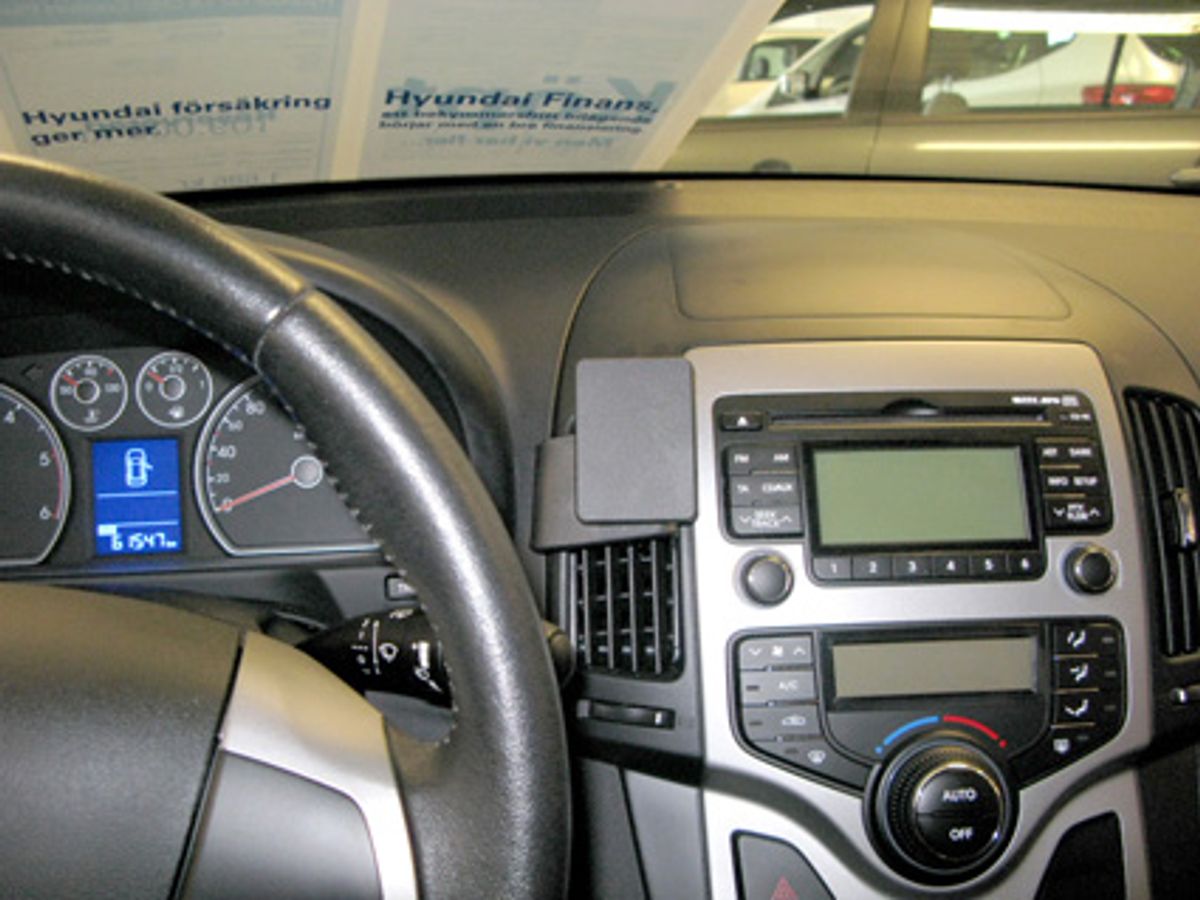 Brodit ProClip 854809 Hyundai i30 2008-2012½ Senter