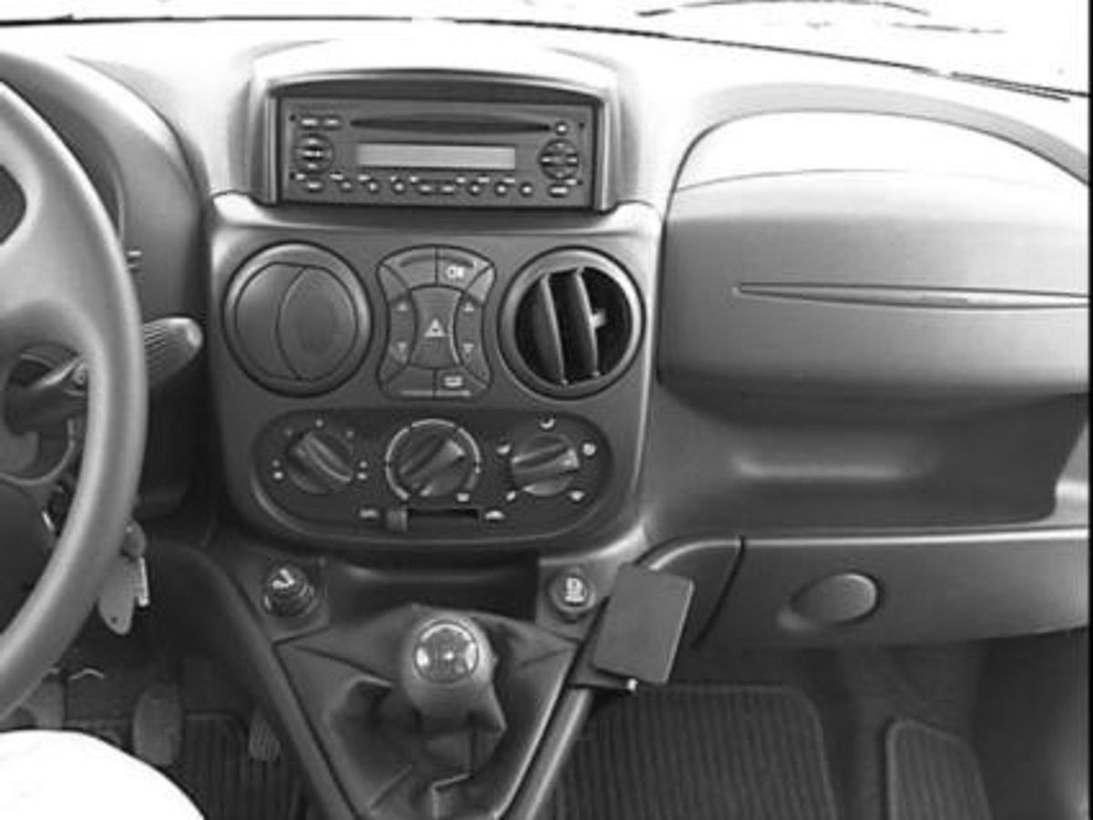 Brodit ProClip 852931 Fiat Doblò 2001-2009 Vinklet
