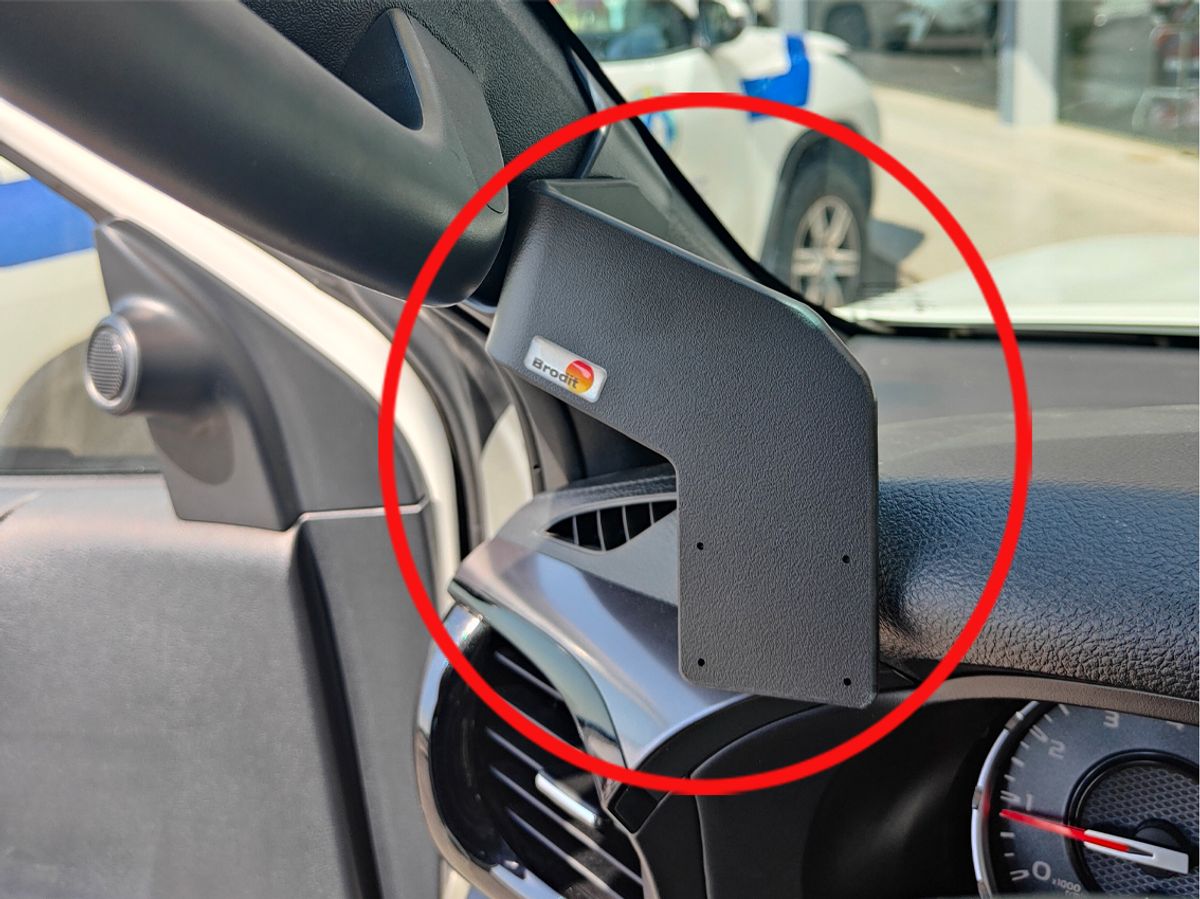 Brodit ProClip 805771 Toyota Hilux 2016-2025 A-stolpe