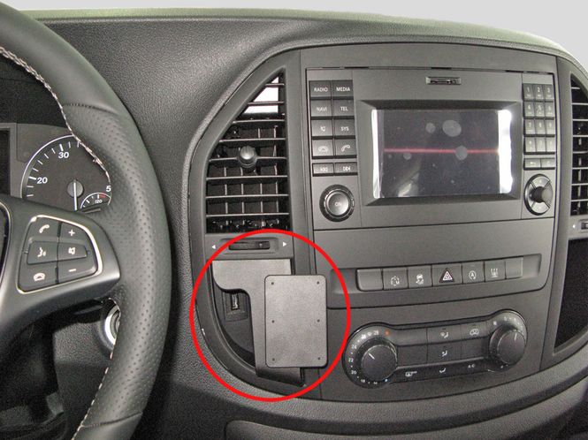 Hovedbilde Brodit ProClip 855197 Mercedes Benz Vito 2015-2023 Senter