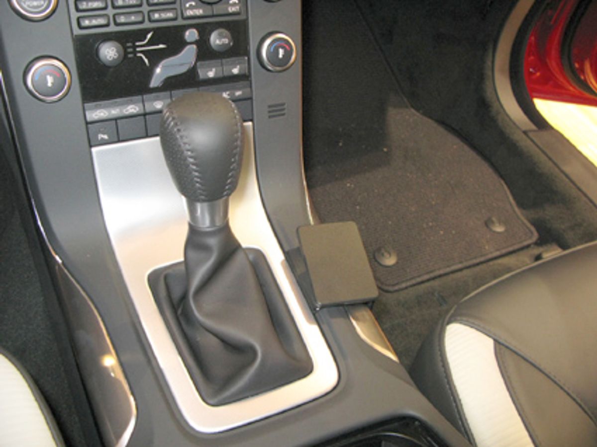 Brodit ProClip 834599 Volvo XC70, V70, S80 2011 Konsoll