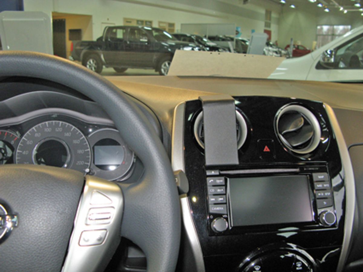 Brodit ProClip 854978 Nissan Note 2013-2019 Senter