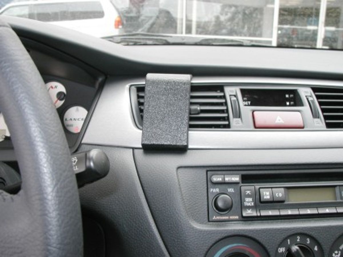 Brodit ProClip 852977 Mitsubishi Lancer 2004-2007 Senter