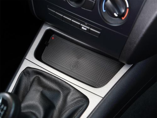 inbay 241023-58-1 Integrert Qi ladeplate (10W) BMW 1-Serie (2004–2011)