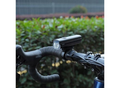 Speras UB1000 sykkellykt Inkl UB4 baklykt 1000lm / 4800mah