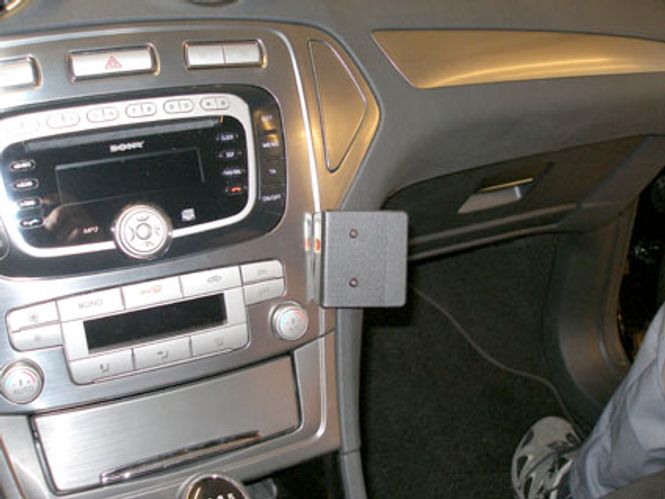 Hovedbilde Brodit ProClip 854056 Ford Mondeo 2007-2014 Vinklet