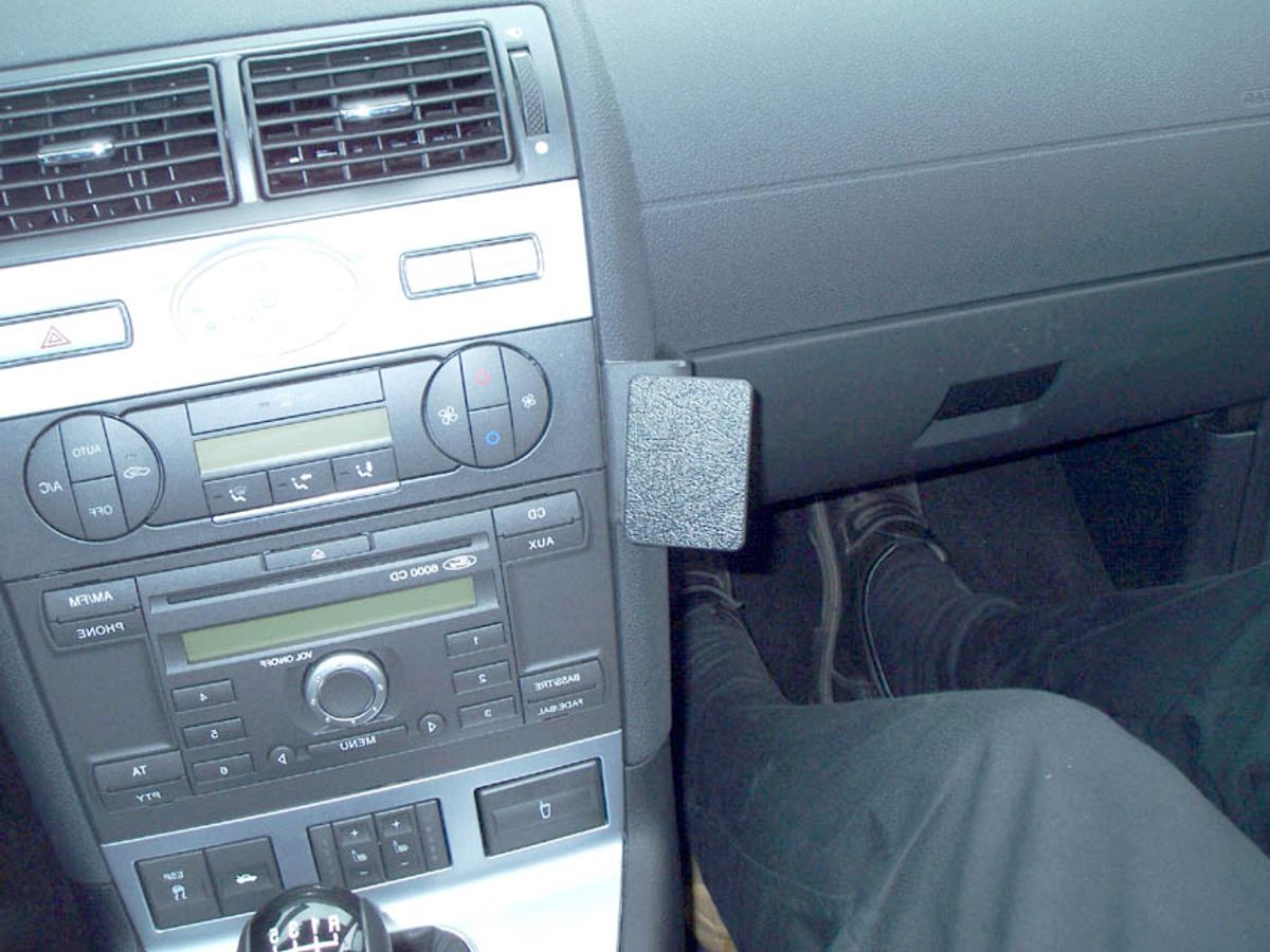 Brodit ProClip 853422 Ford Mondeo 2001-2006 Vinklet