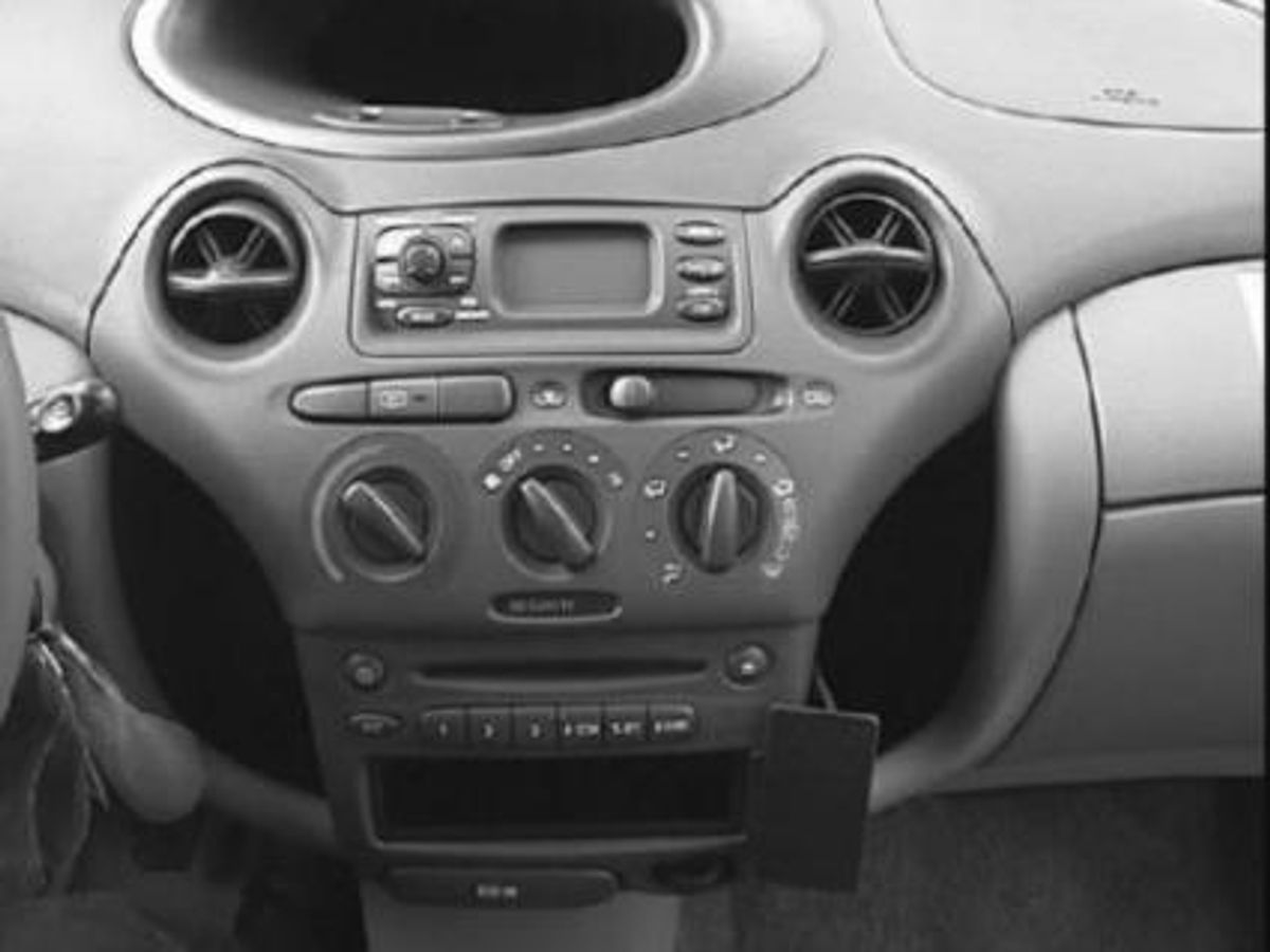 Brodit ProClip 852699 Toyota Yaris Verso, Yaris 1999-2005