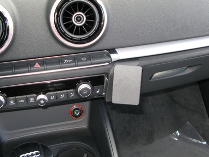 Hovedbilde Brodit ProClip 854805 Audi A3 2013-2019 Vinklet