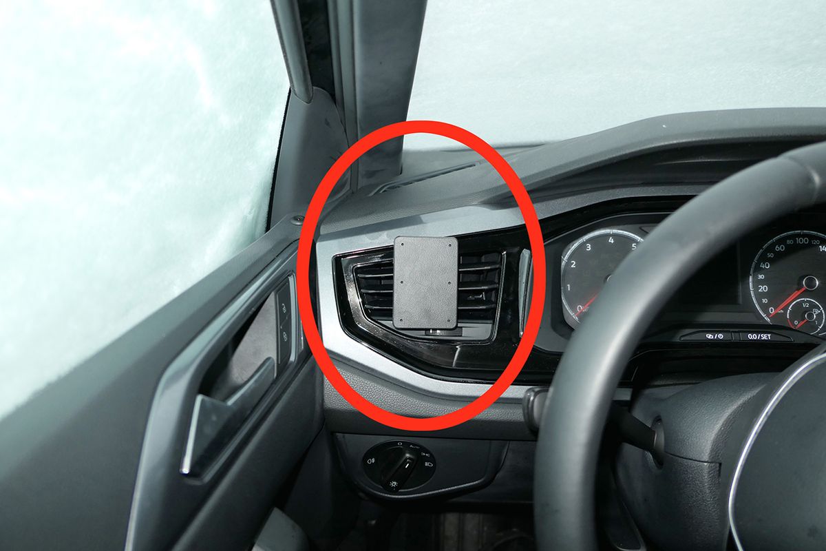 Brodit ProClip 805483 Volkswagen Polo 2018-2025 Venstre