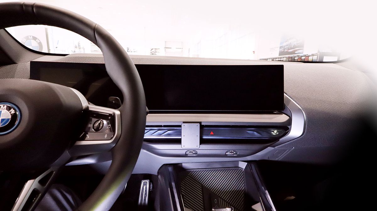 Brodit ProClip 856181 BMW X3 2025--> Senter